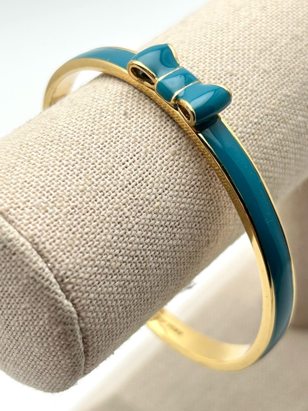 Kate Spade Take a Bow Blue Bangle Bracelet